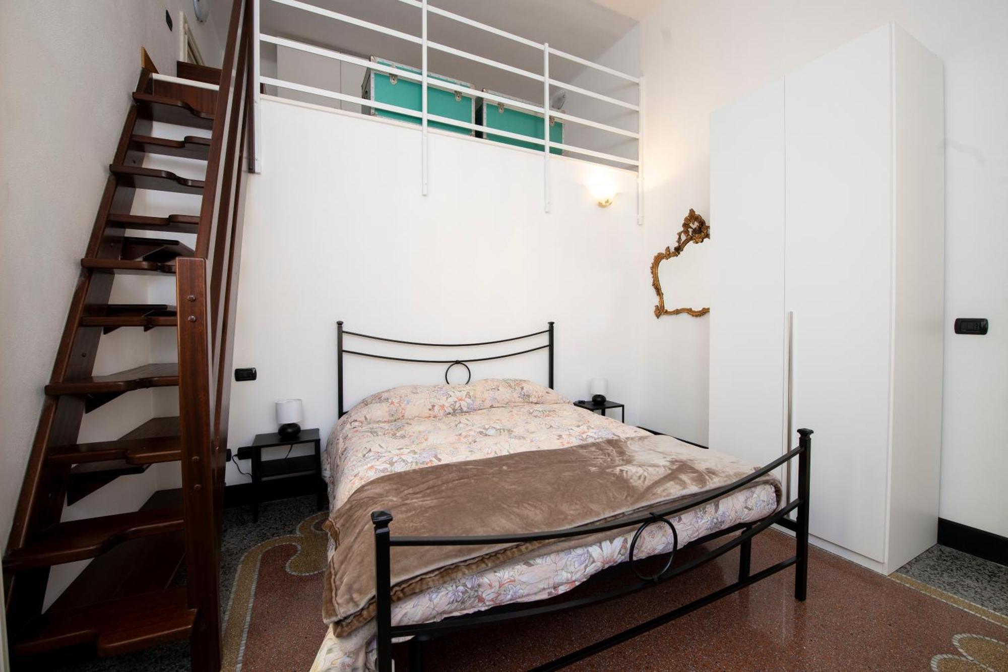 ססטרי לבאנטה 236 - Casa Corso Colombo - Centro Storico, Mare E Spiaggia A 200M - Parcheggio Gratis Incluso מראה חיצוני תמונה