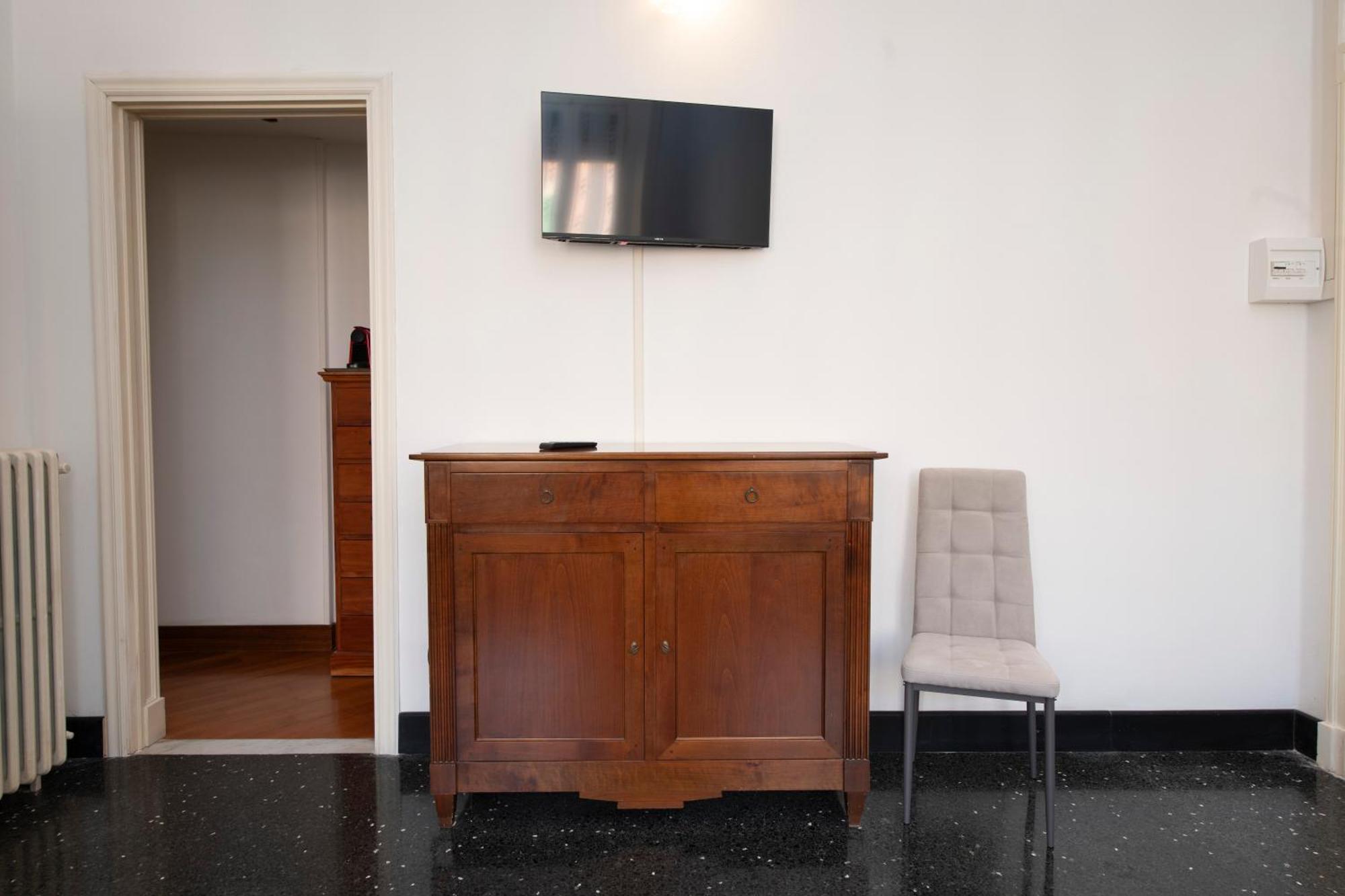 ססטרי לבאנטה 236 - Casa Corso Colombo - Centro Storico, Mare E Spiaggia A 200M - Parcheggio Gratis Incluso מראה חיצוני תמונה
