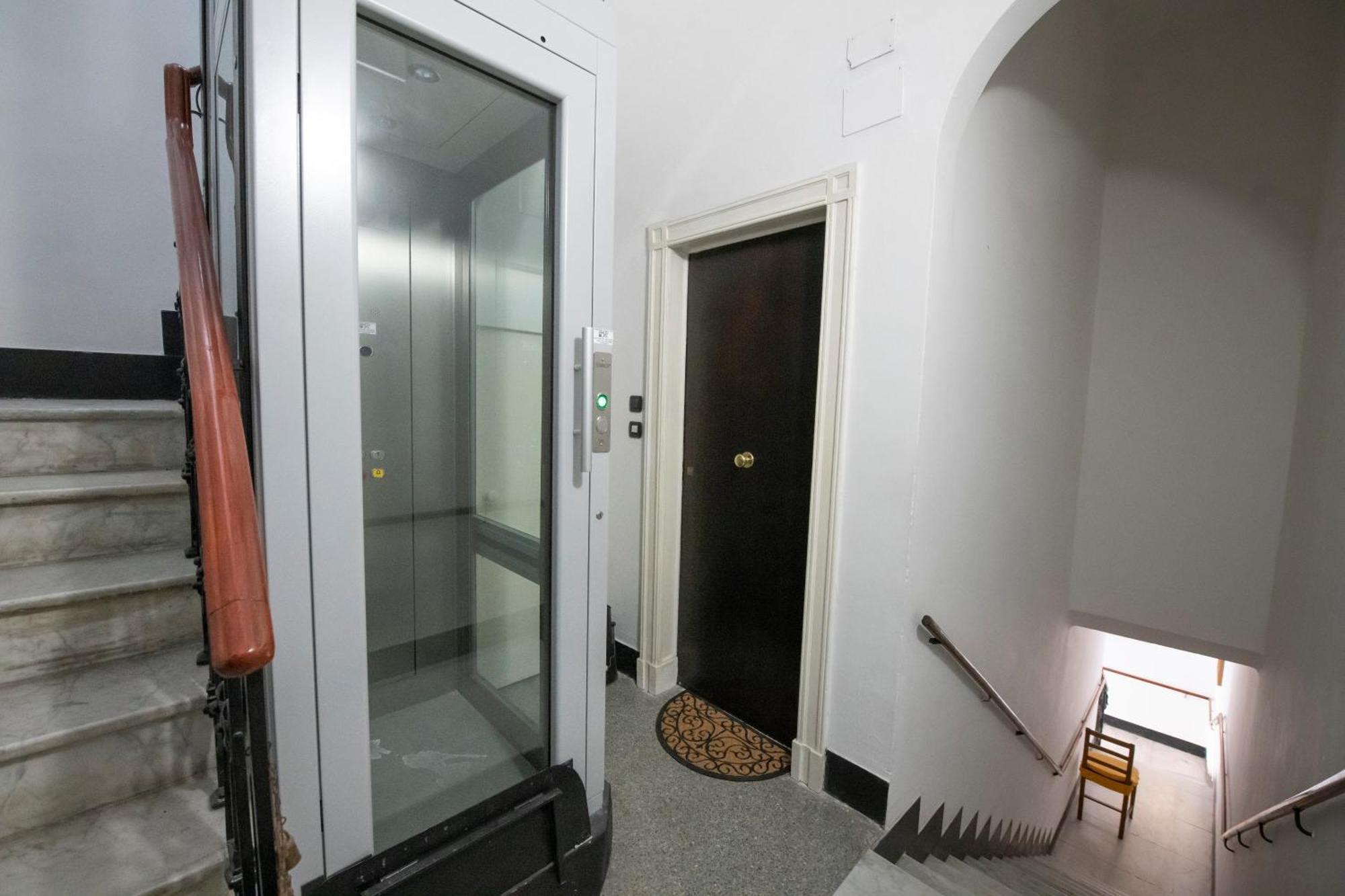 ססטרי לבאנטה 236 - Casa Corso Colombo - Centro Storico, Mare E Spiaggia A 200M - Parcheggio Gratis Incluso מראה חיצוני תמונה